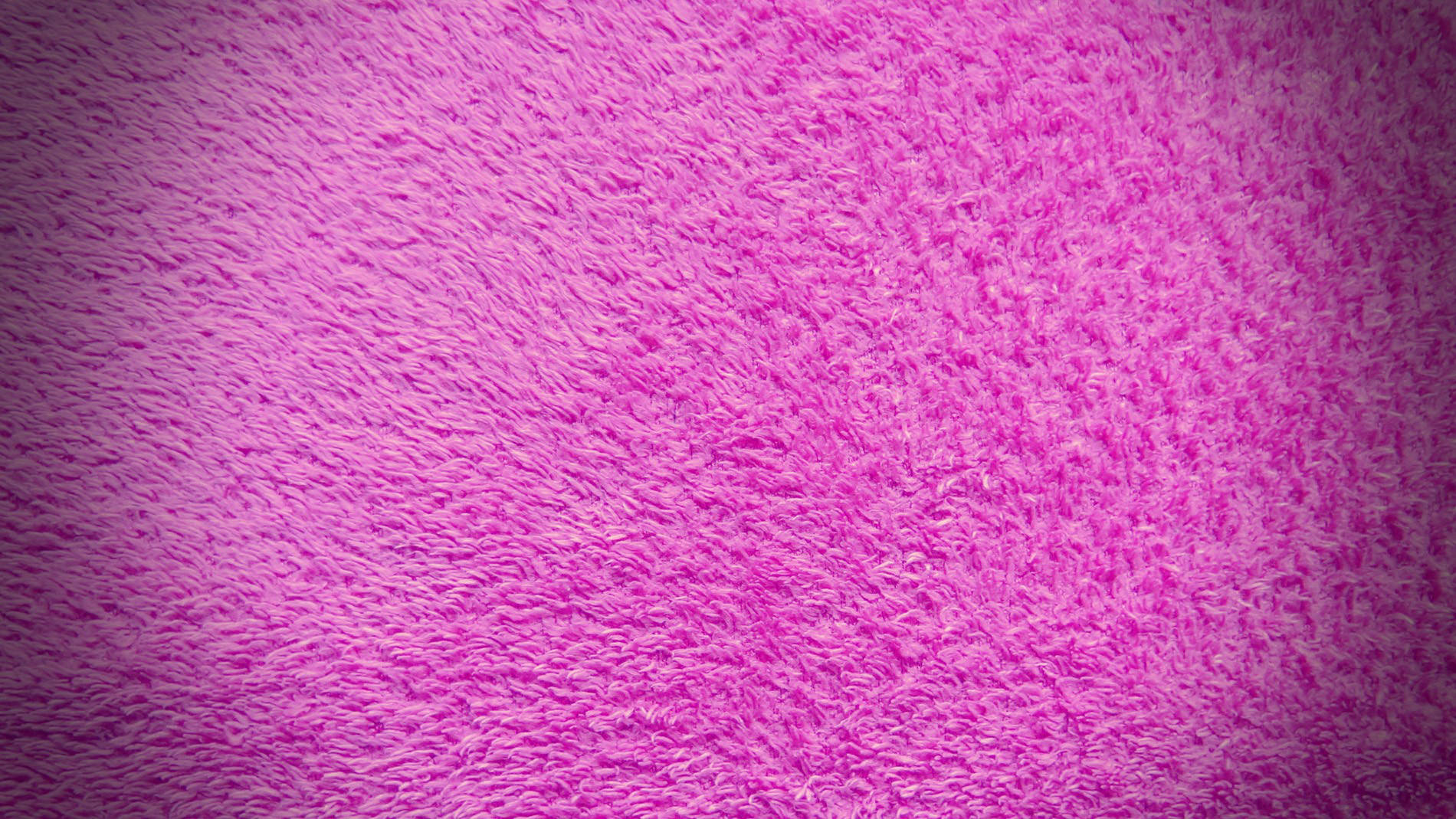Pink microfibres