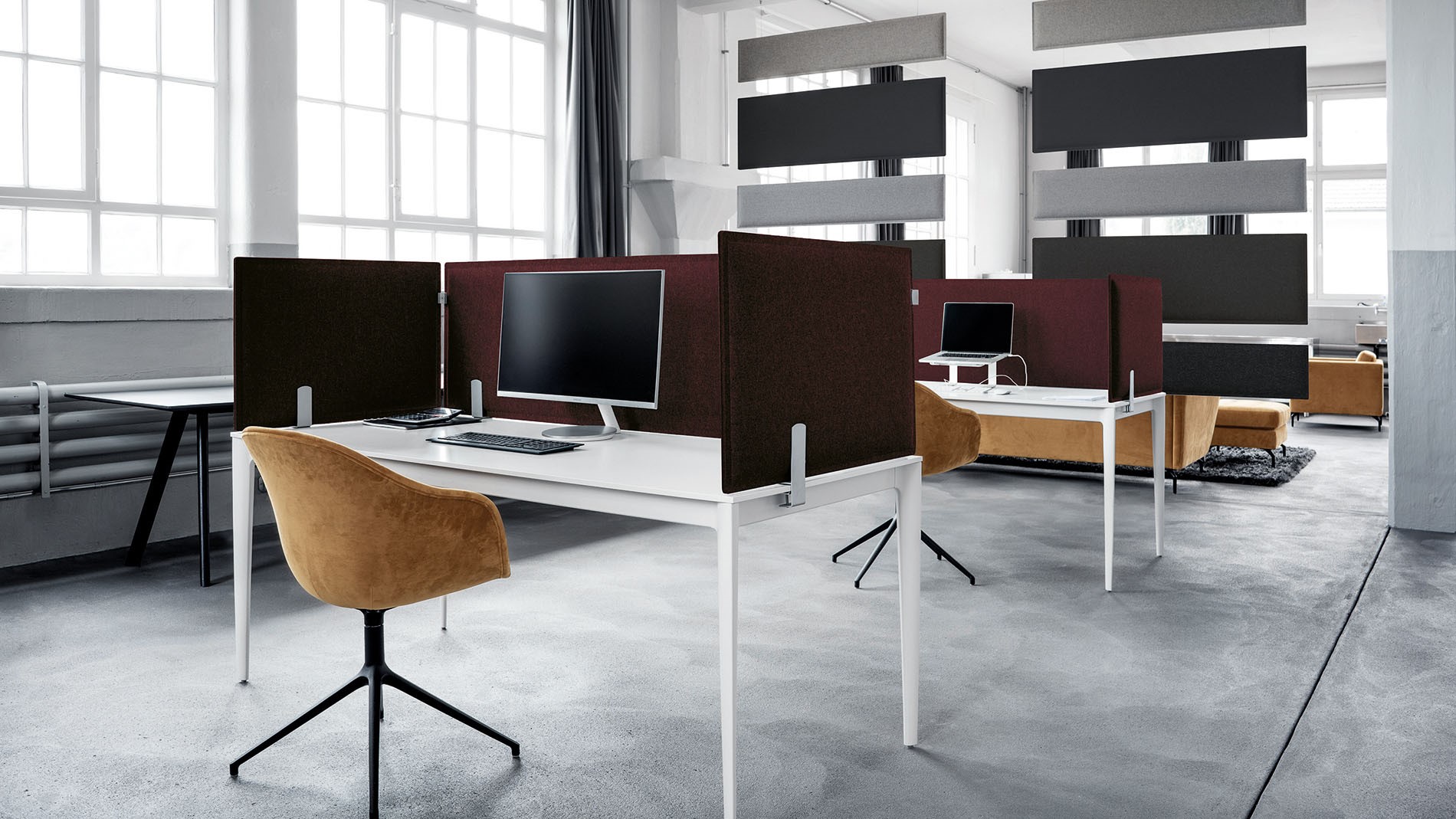 Arbeitsplatz mit Schallschutz