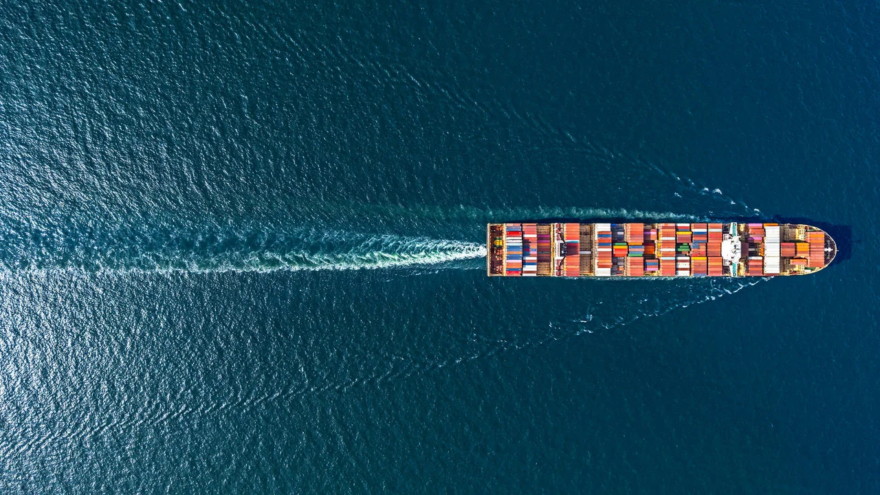 Middle East Conflict Disrupts Textile Supply Chains